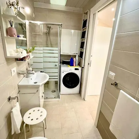 Loft Agata - Host Marco Fazzari Vedi Cellulare Sotto Nella Descriz Ione *