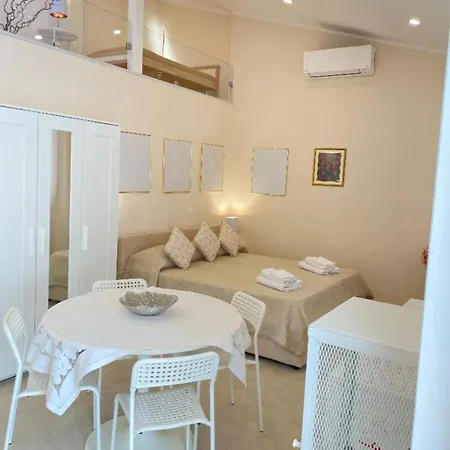 Loft Agata - Host 339 Marco 38 Fazzari 60 Cellulare 587 度假居 *